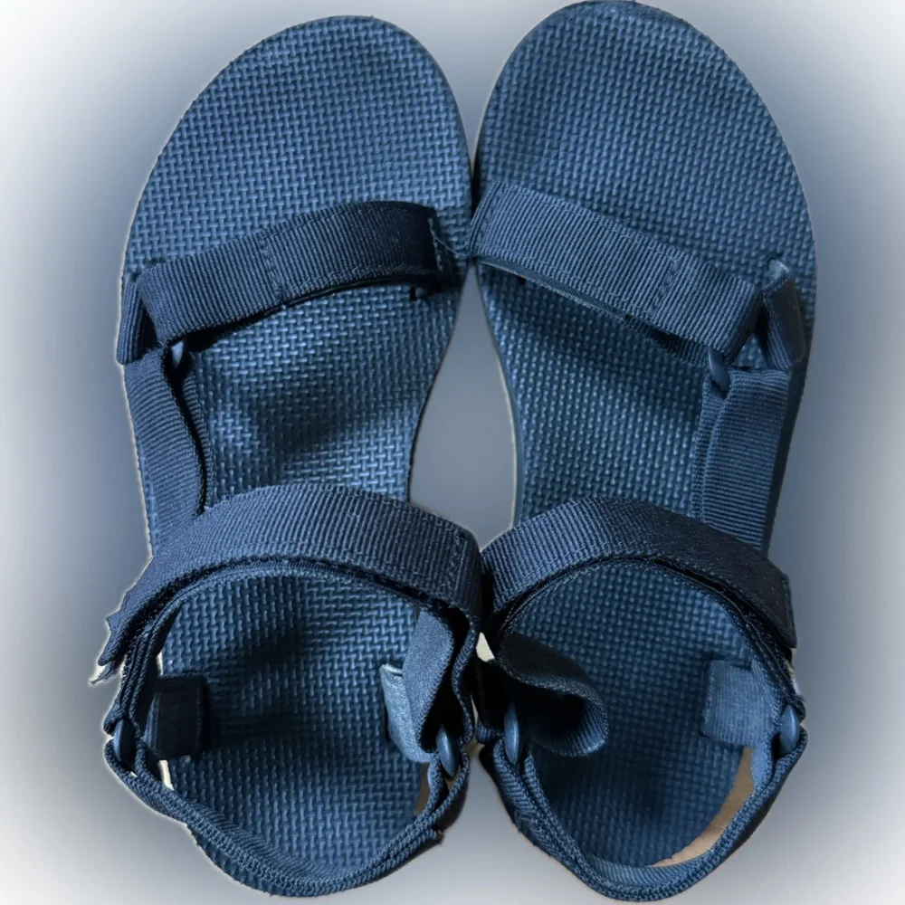 Teva Women's Black Sandals - Picture 3 of 6